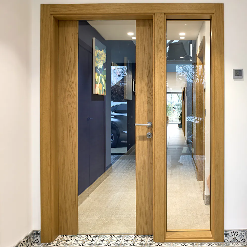 Glazed transom
