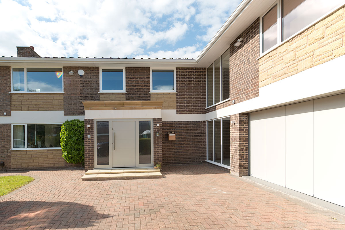 Modern Beige Ral Front Door Pianura 1