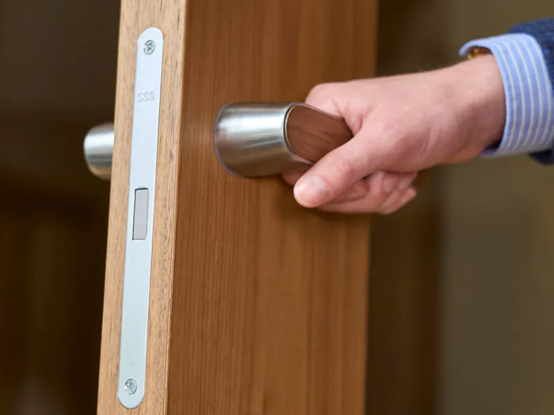 High-quality hardware