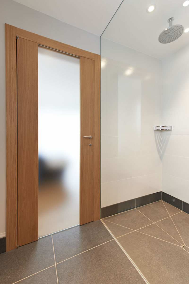 Bespoke Internal Door Gio Glass Natural Oak