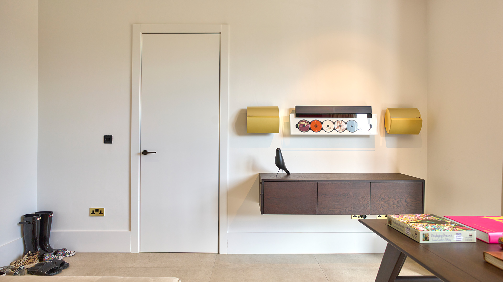 Bespoke Internal Trem Ral Painted 