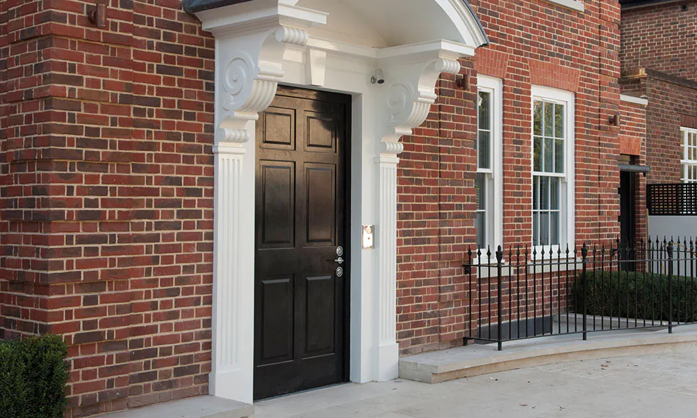 Deuren front bespoke doors