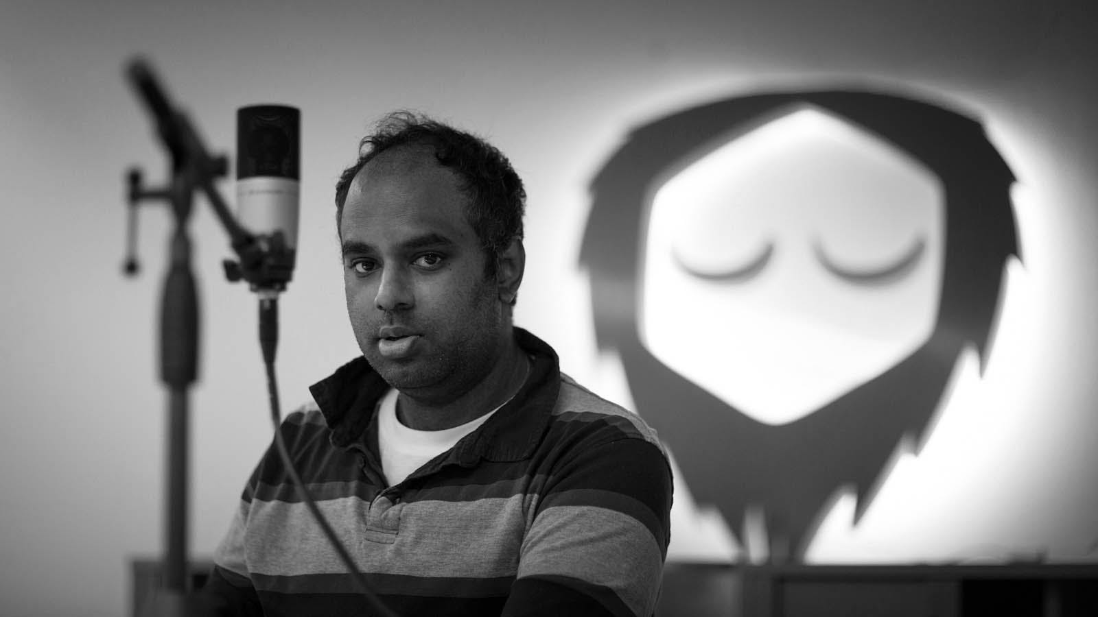 Rohit, who just got a contract as software developer at Livion, doing voice-overs for De Vaja short film