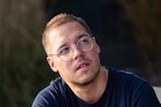 junger Mann im Porträt