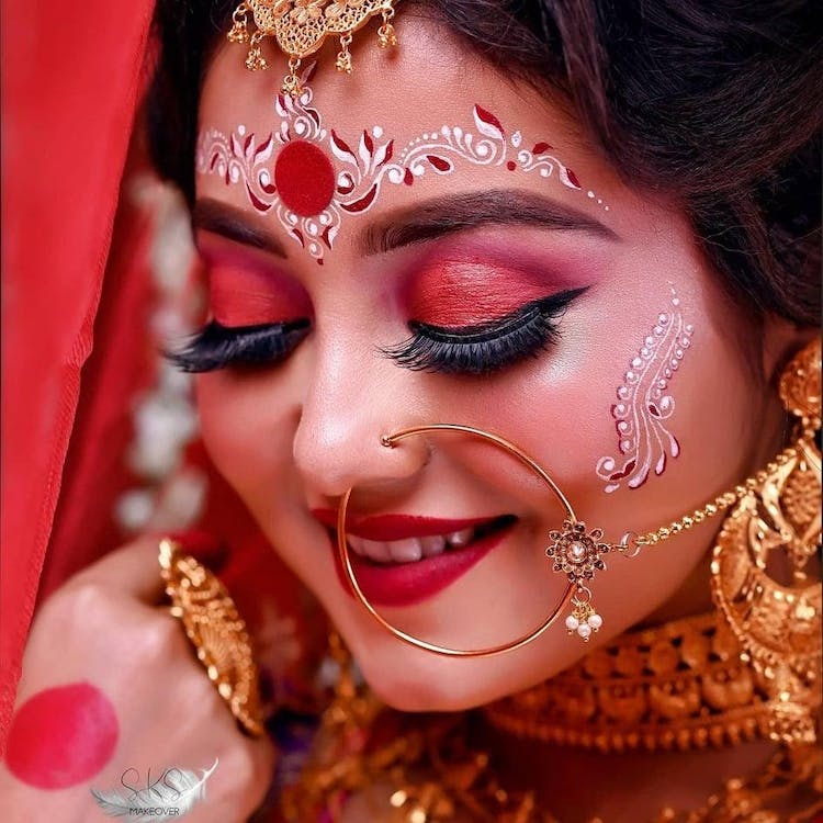 All About Traditional Bengali Wedding Jewellery Collections For 2022
