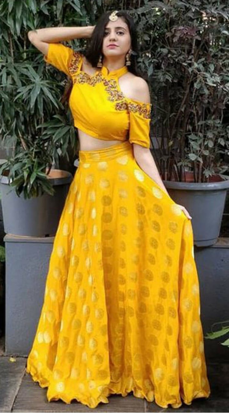 15 Gorgeous Haldi Ceremony Dress ideas For Brides in 2023