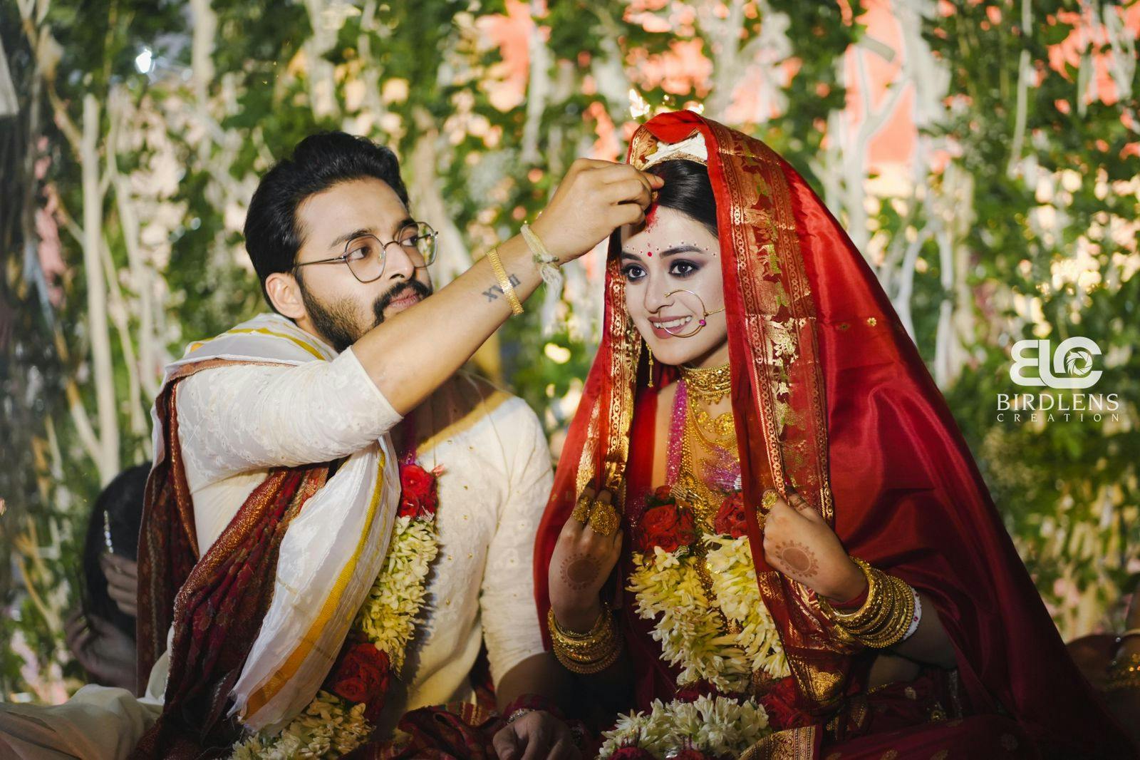 Saurav Das and Darshana Banik Wedding Photography Exclusive image