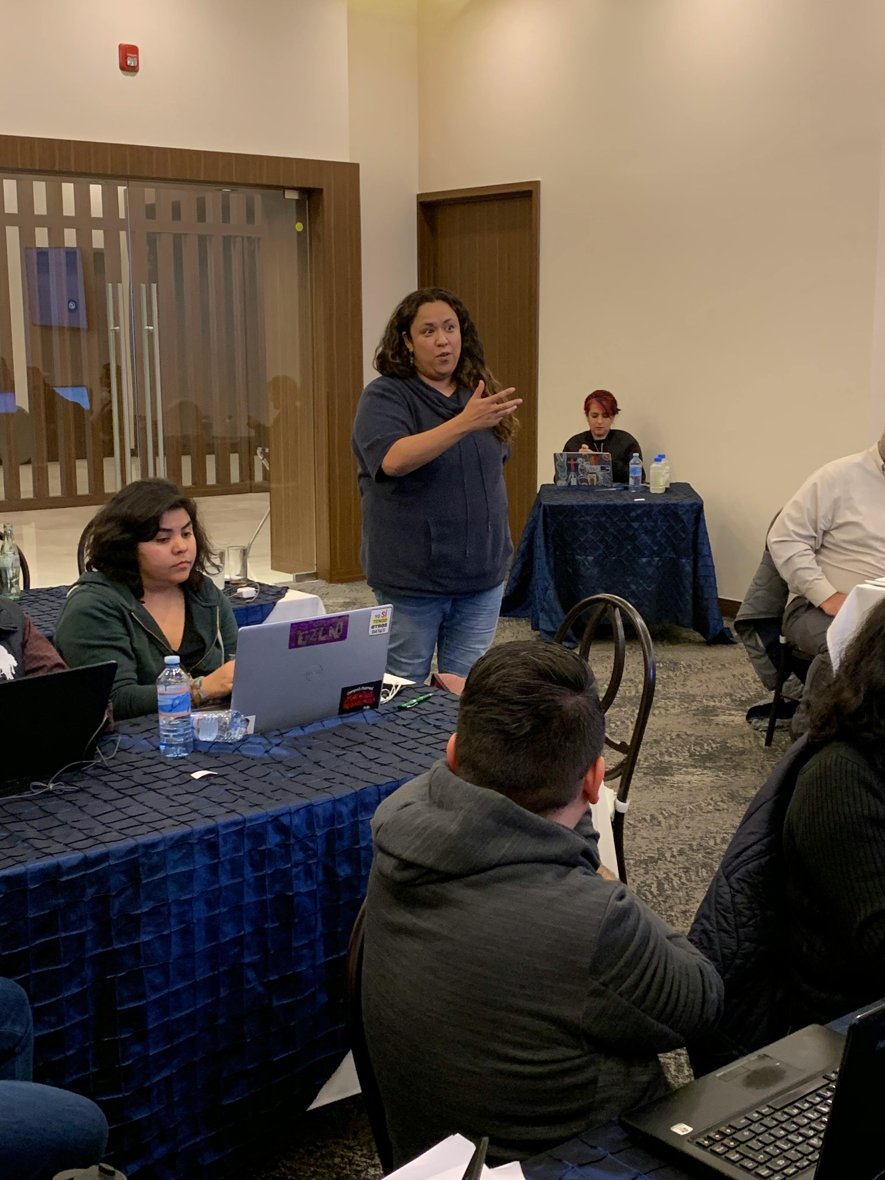 periodistas en taller de entrenamiento
