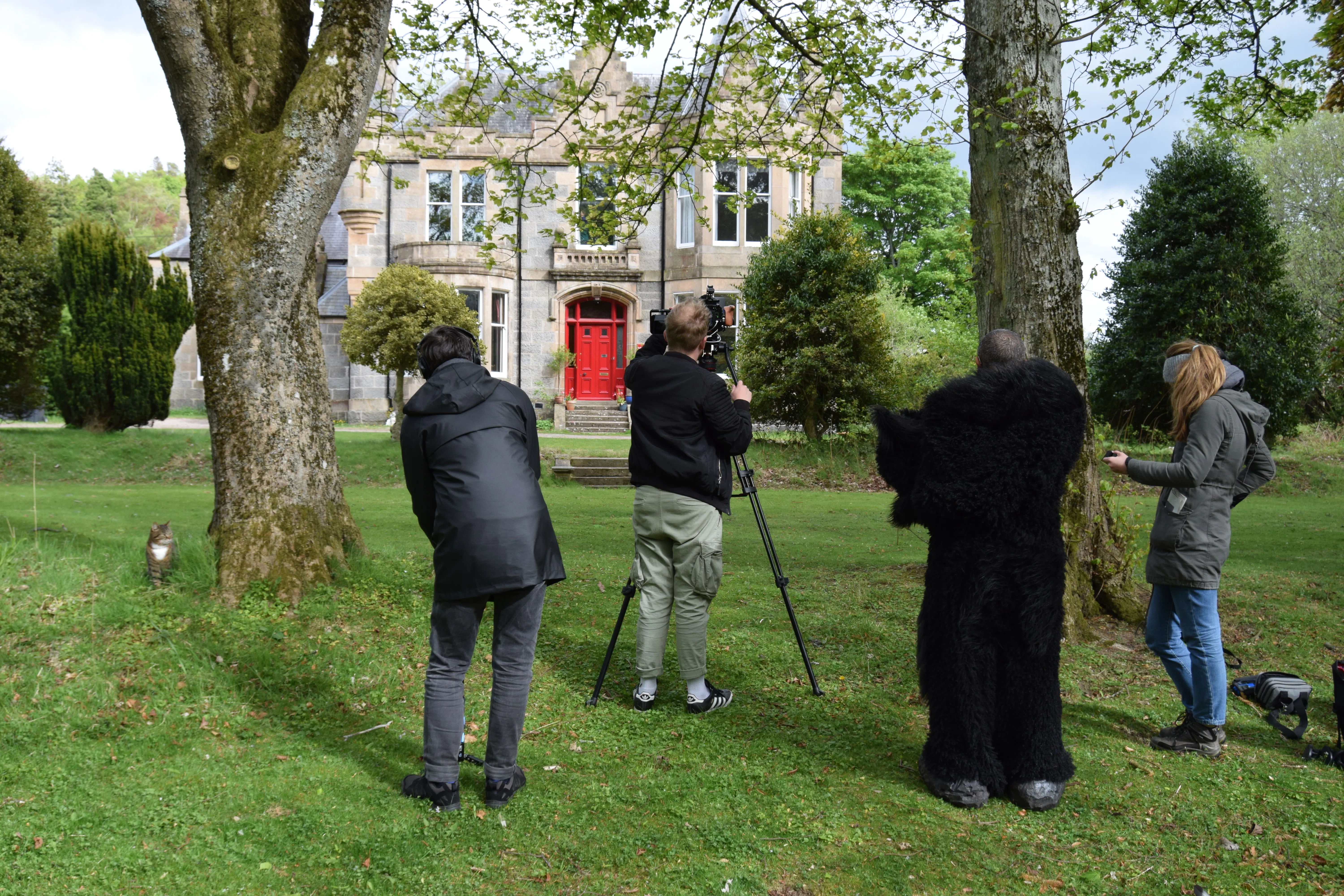 Irineu Destourelles filming A Monster's Walk in Ten Chapters (2023).