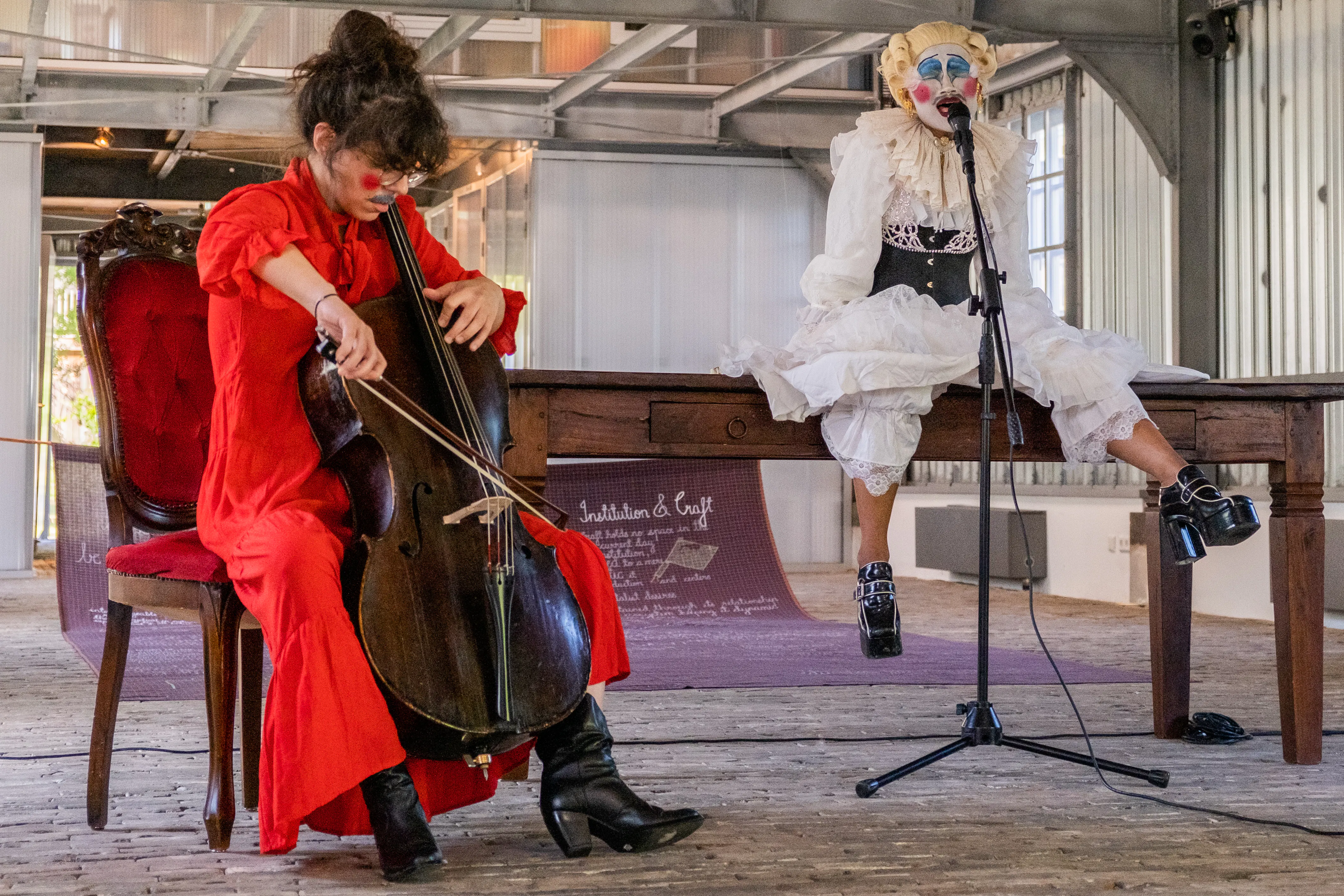 Rah Naqvi, white man weeping (2022), performance at Kunstfort bij Vijfuizen. Photo: LNDW Studio. Image courtesy of the artist.