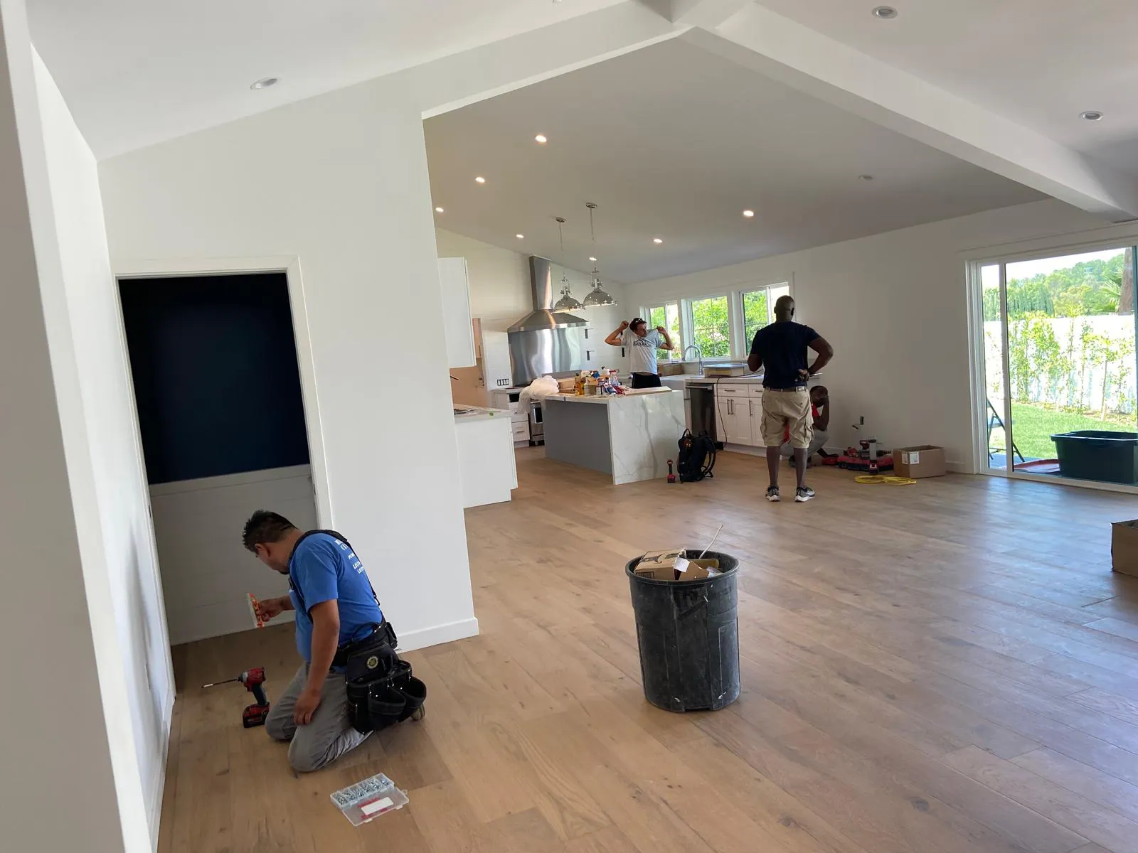 Electrical and plumbing services installation during turnkey construction