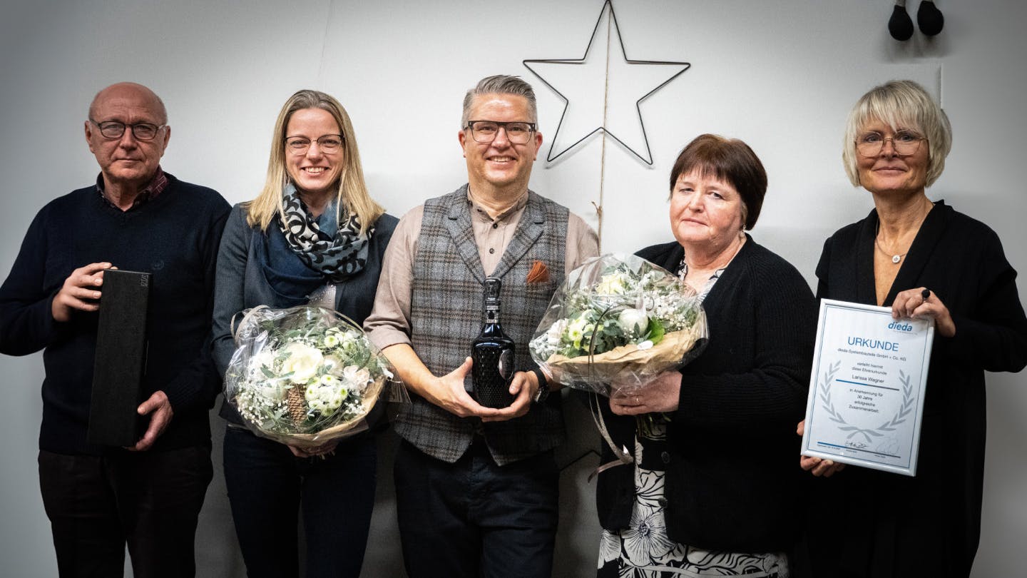 DIEDA ehrt langjährige Mitarbeiter DIEDA Systembauteile GmbH & Co. KG