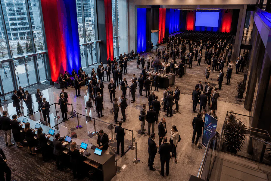 Entrance hall of a Transport for London professional event bringing together nearly 1,000 attendees, organized with an event app.
