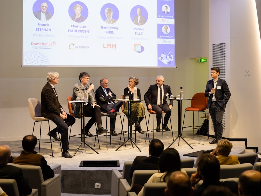 La 6ᵉ édition de Digital Habitat a rassemblé experts et décideurs lors d’un événement hybride mêlant tables rondes en présentiel et webinaires en ligne, orchestrés avec Digitevent.