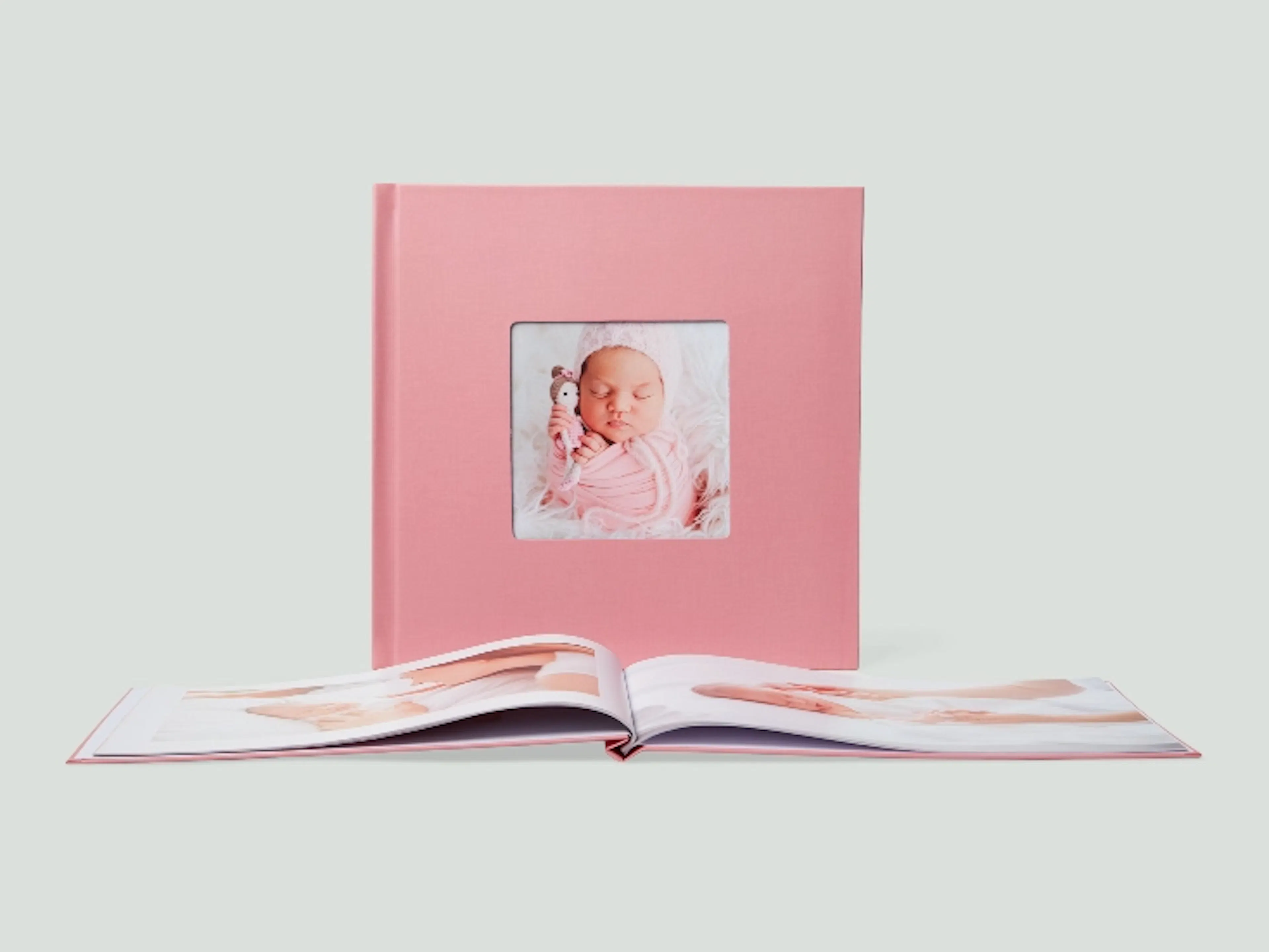 Fotolivro Classic aberto, spread com foto