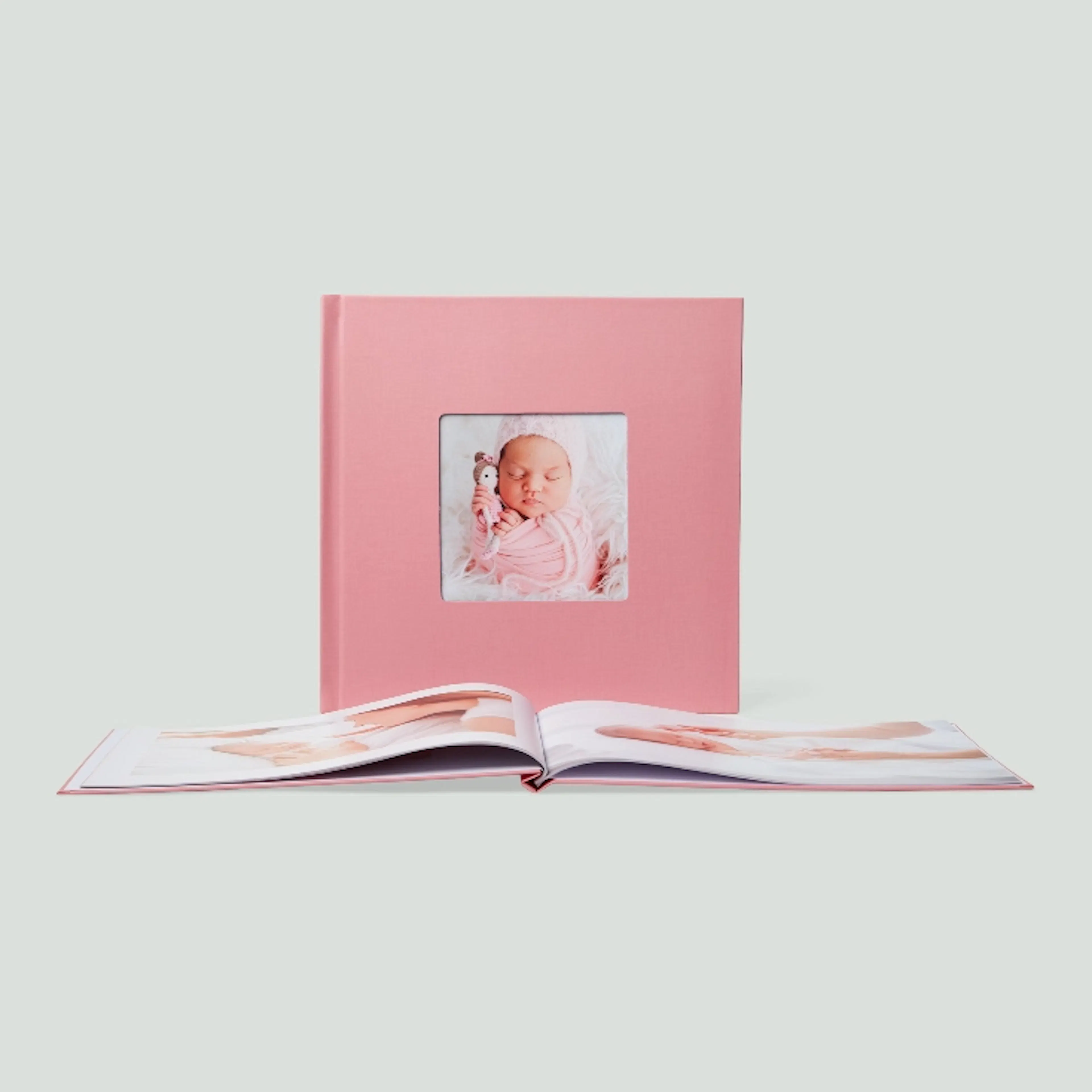 Fotolivro Classic aberto, spread com foto
