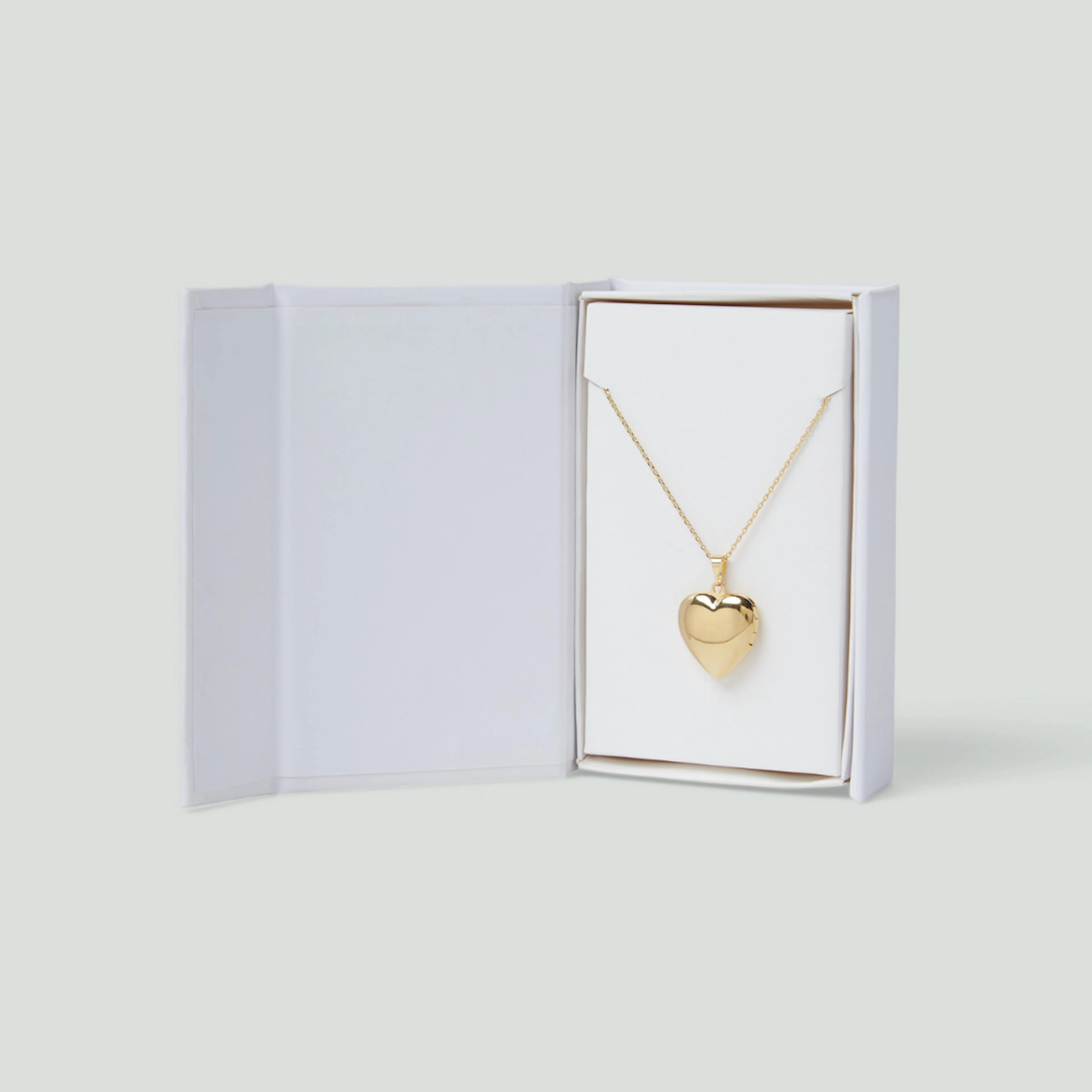 Relicário dourado com foto personalizada