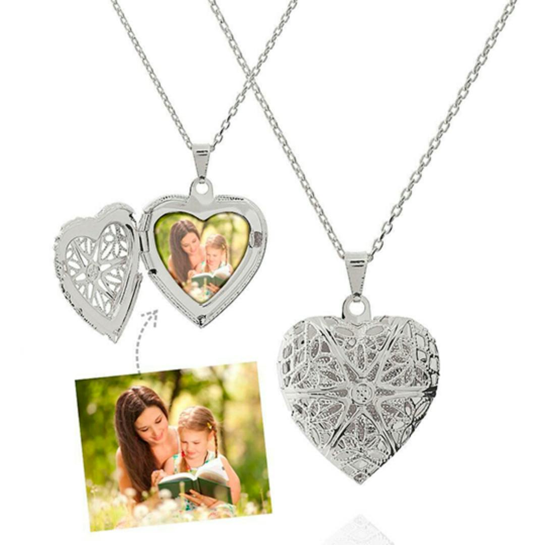 Colar Relicário Coração