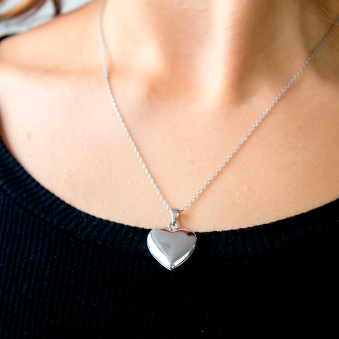 Colar Relicário Coração