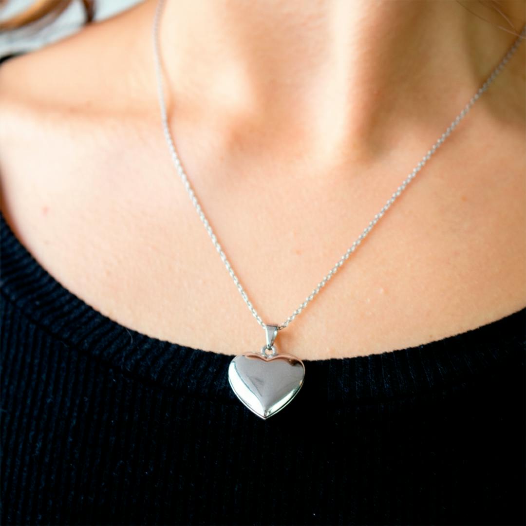 Colar Relicário Coração