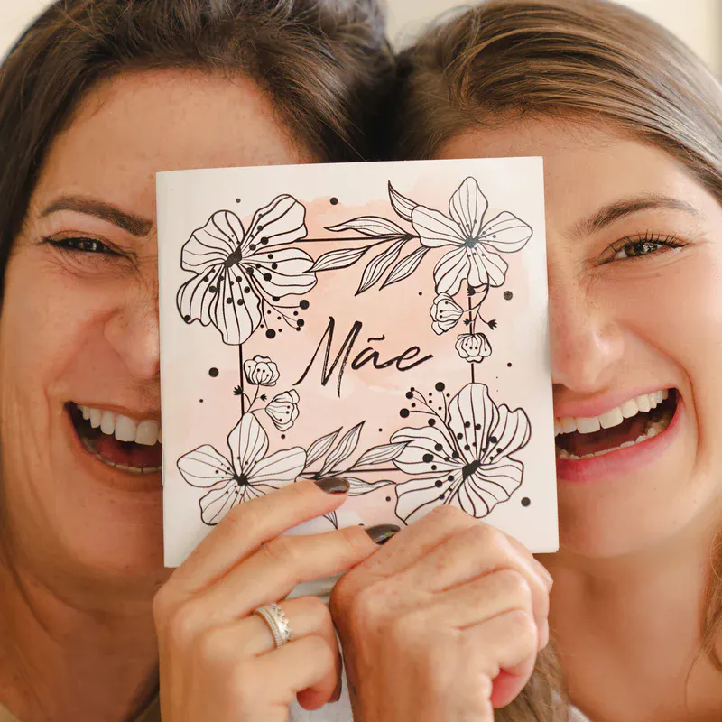 Álbum de Figurinhas - Mãe Com Amor e Sono
