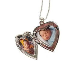 Colar Relicário Coração Prata- 2 Fotos