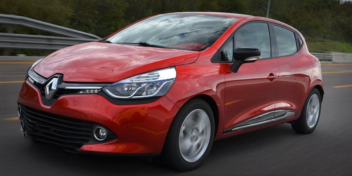 renault clio premiere voiture assurée direct assurance