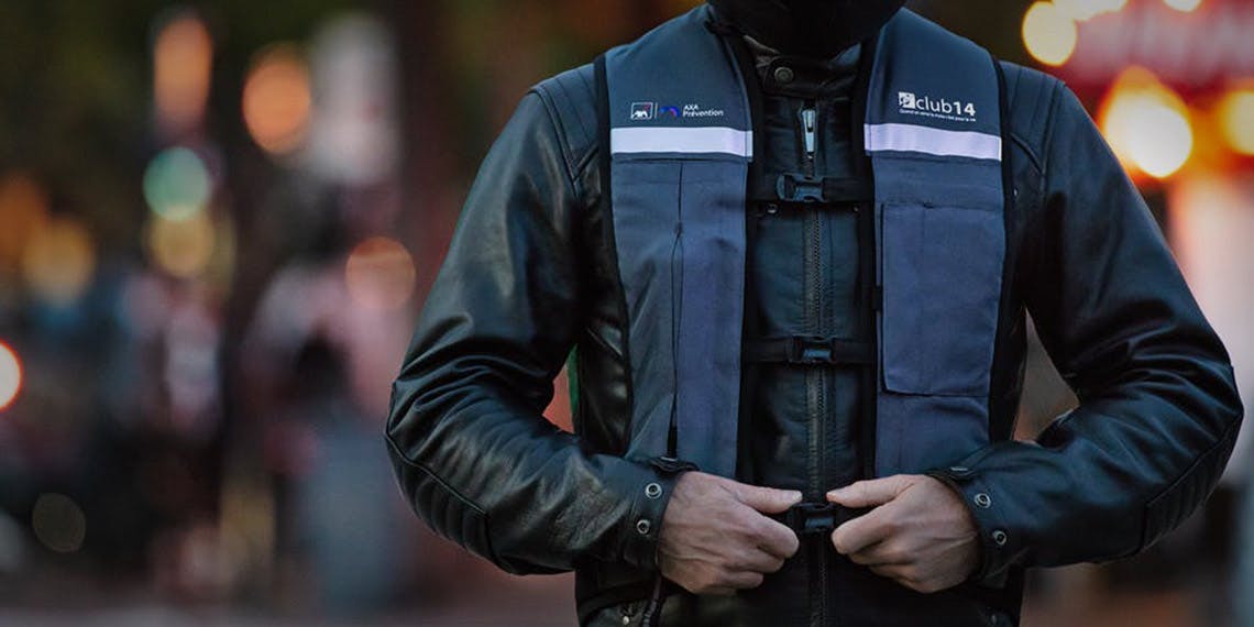 conducteur 2 roues gilet airbag