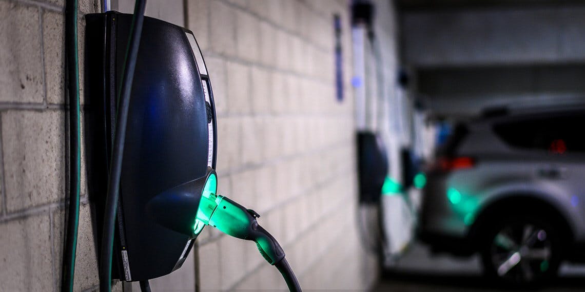borne recharge voiture électrique garage