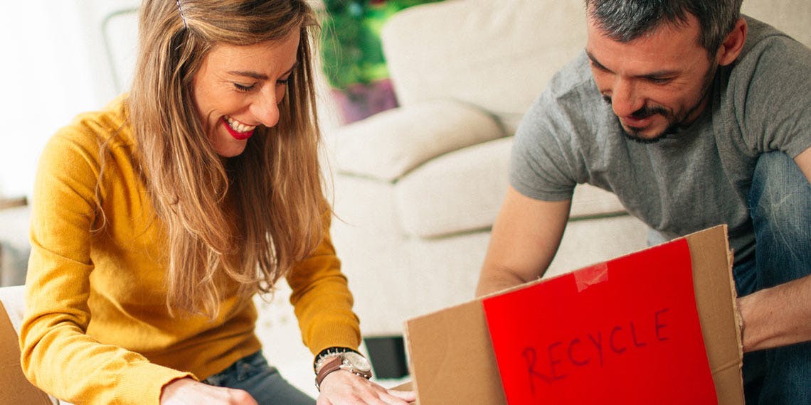 couple mise en carton demenagement
