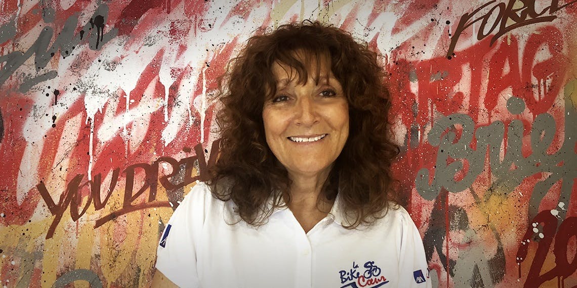 Au-delà de sa sympathie et de sa gentillesse, son parcours solidaire au sein d’AXA Atout Cœur fait d’Elisabeth une bénévole historique.