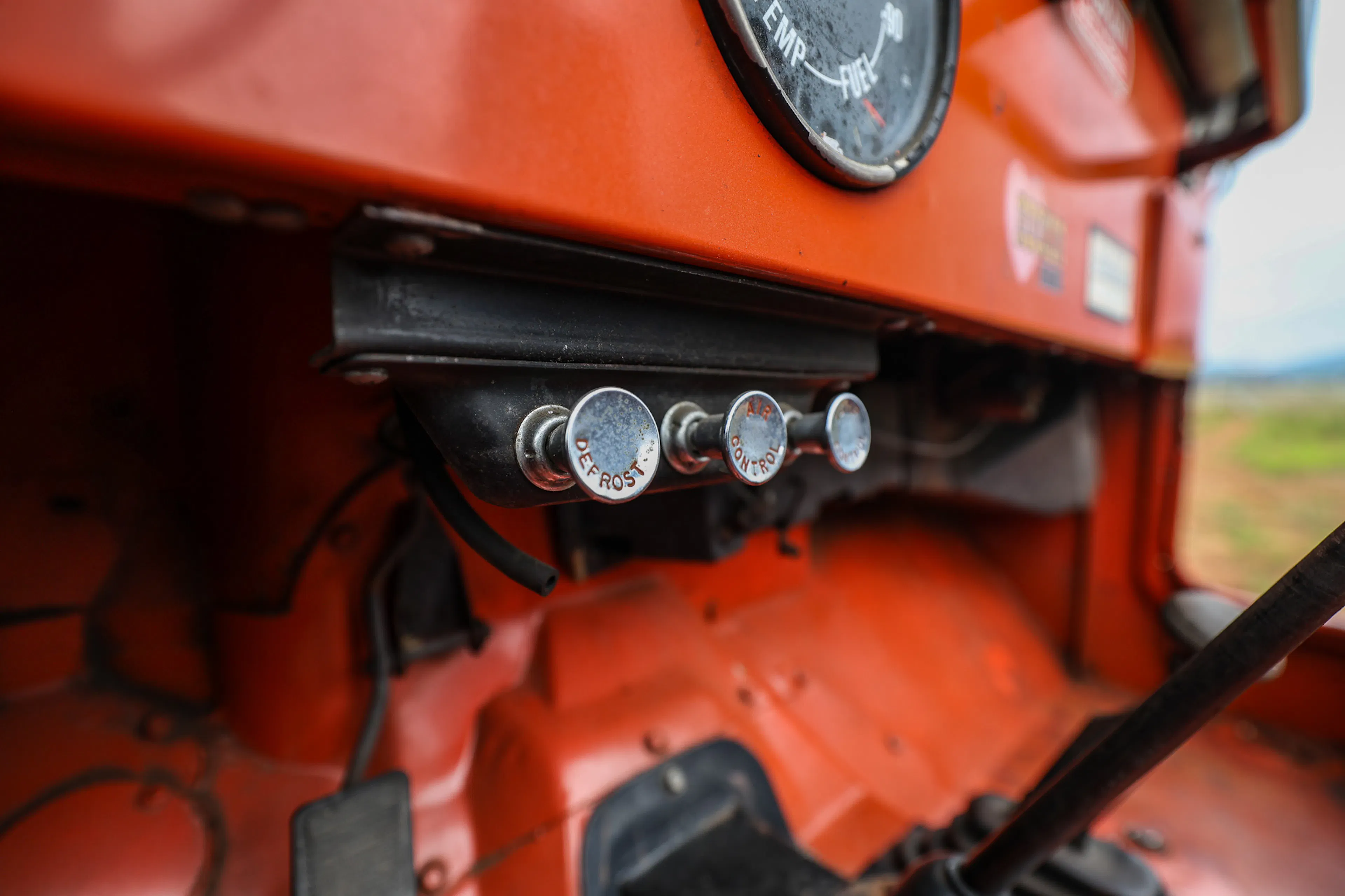 1973 Jeep CJ-5 Renegade switches