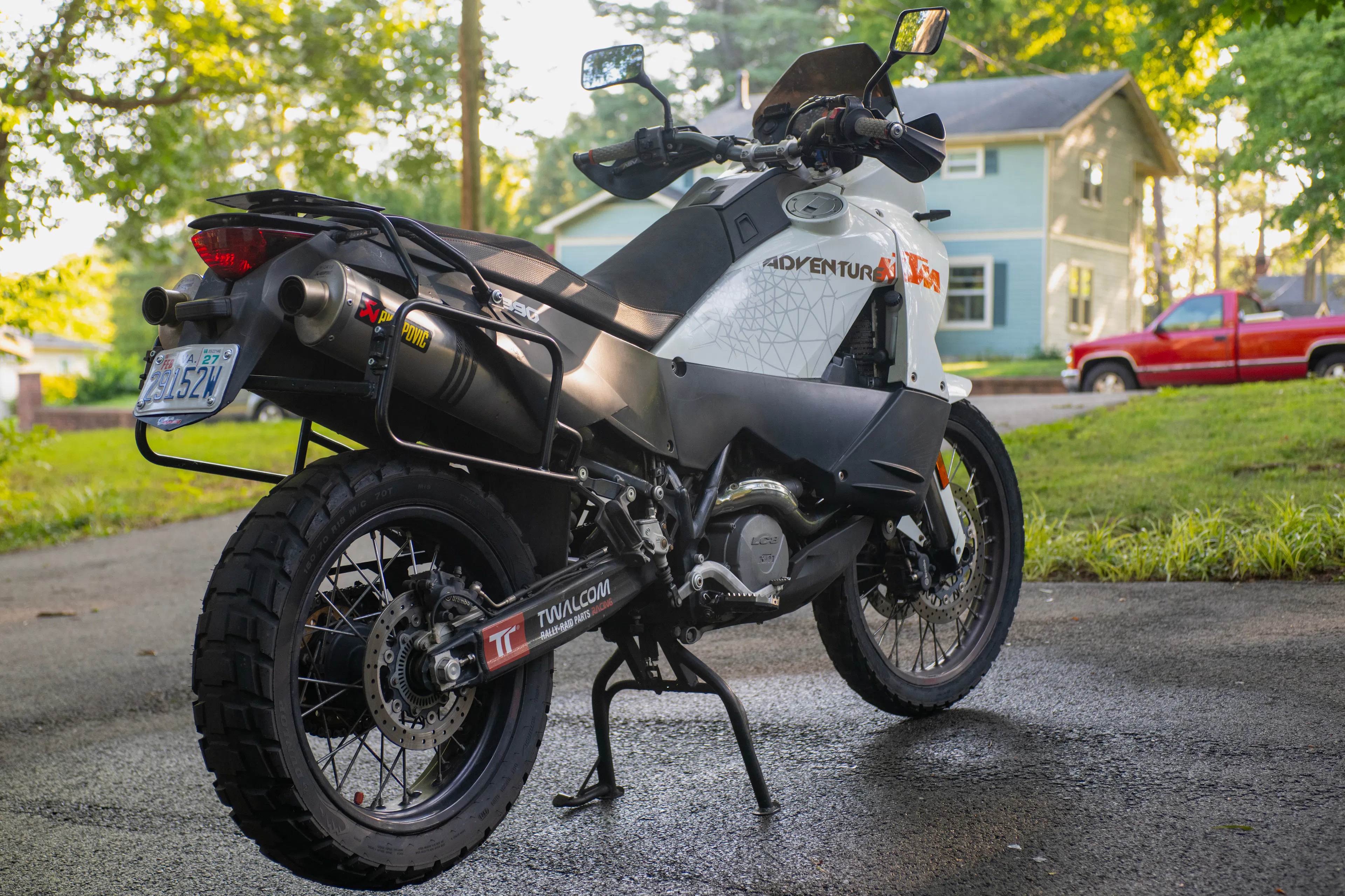 2010 KTM 990 Adventure right rear 3/4