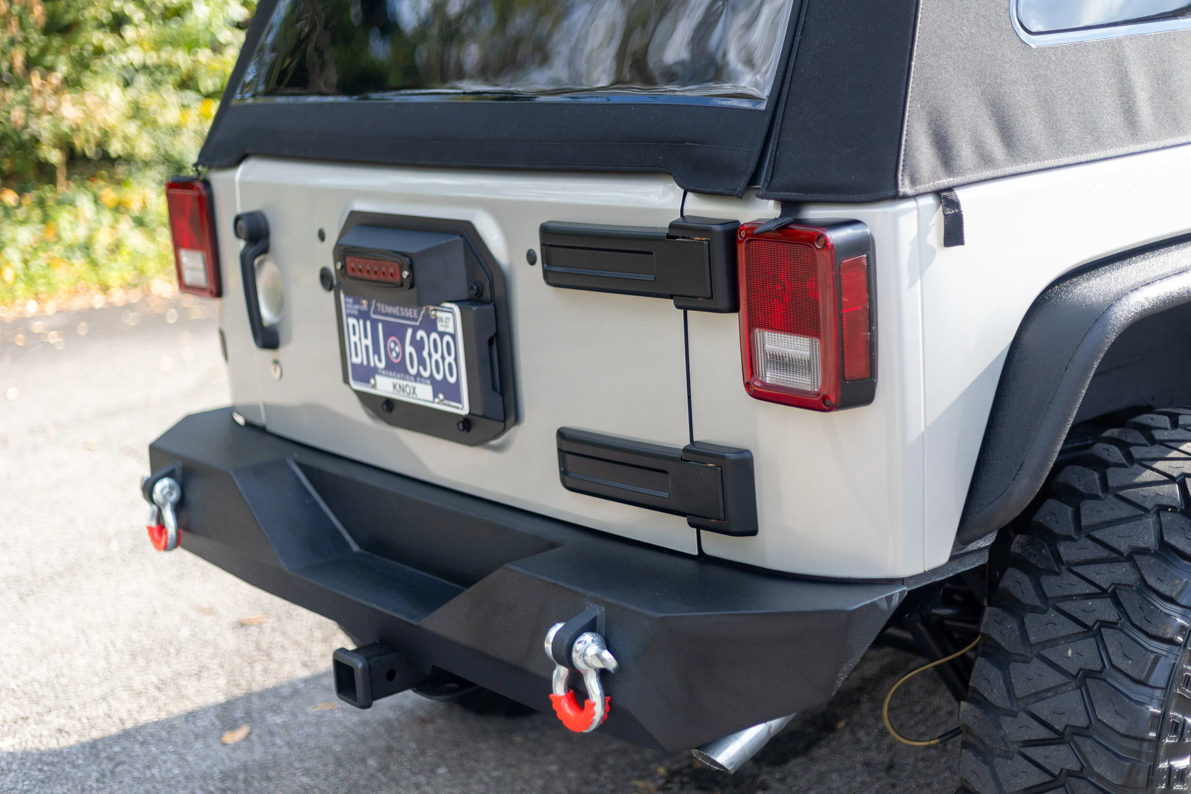 2007 Jeep Wrangler Limited Rubicon rear gate close