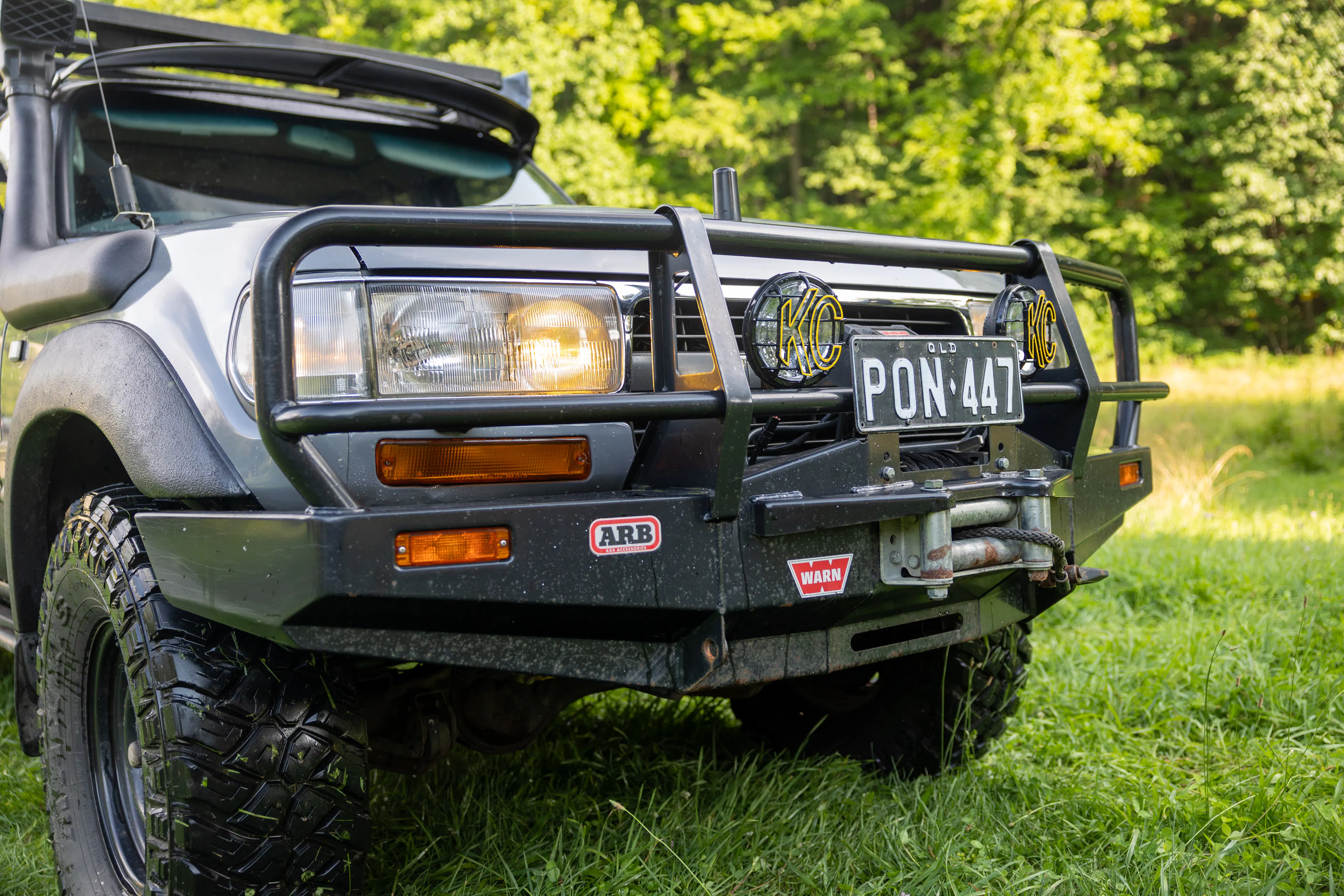 1990 Toyota Land Cruiser VX Limited driver front lights on