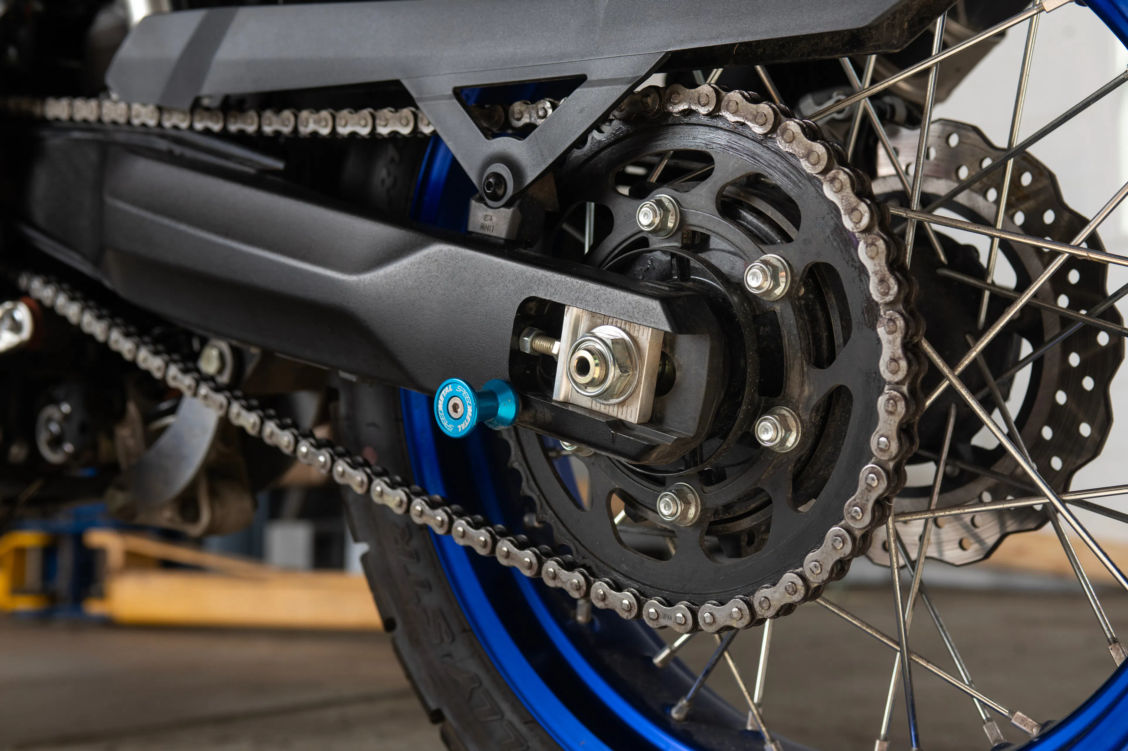 2025 Yamaha Tenere 700 drive side close