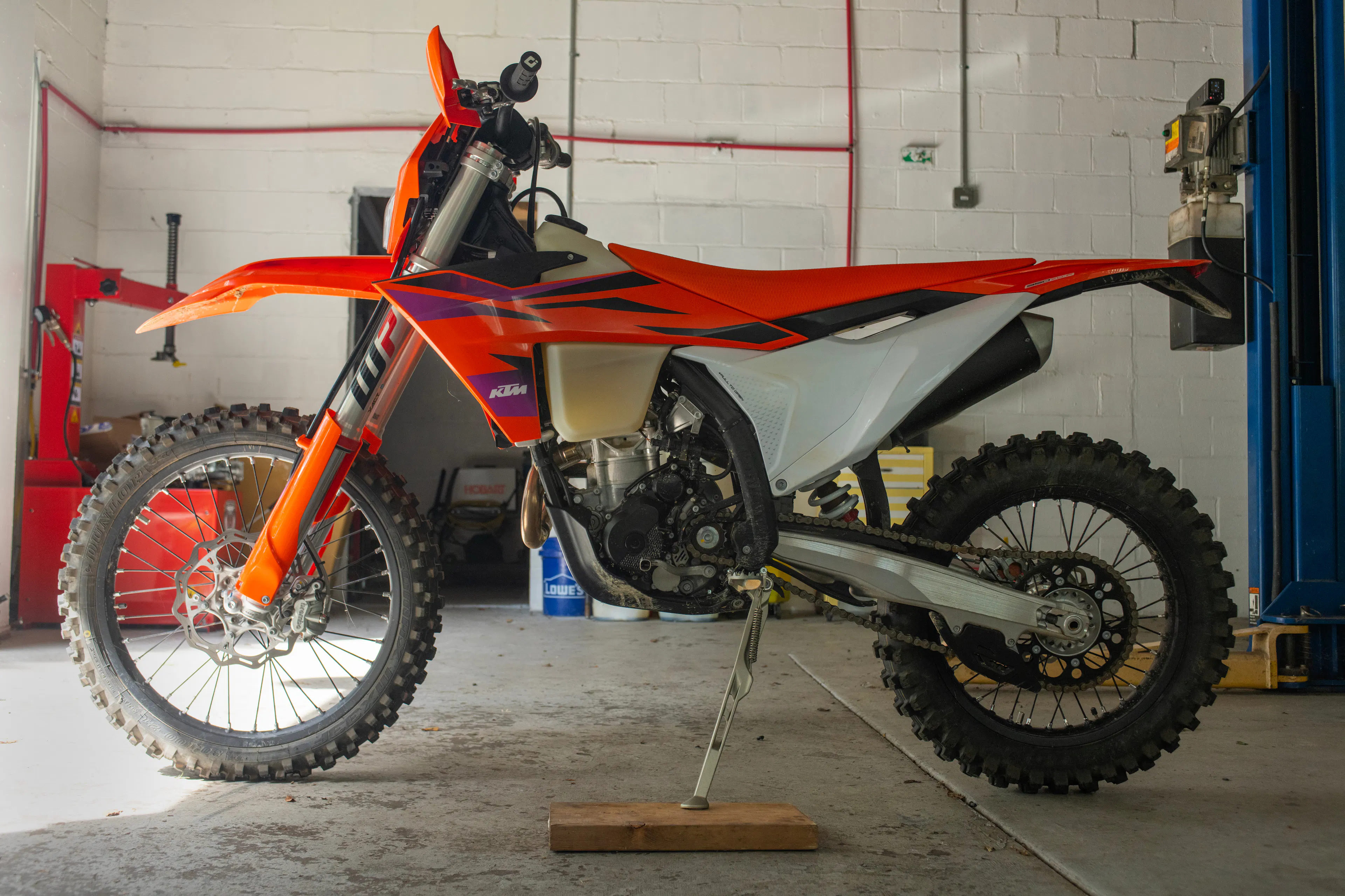 2024 KTM 350 XW-F left side