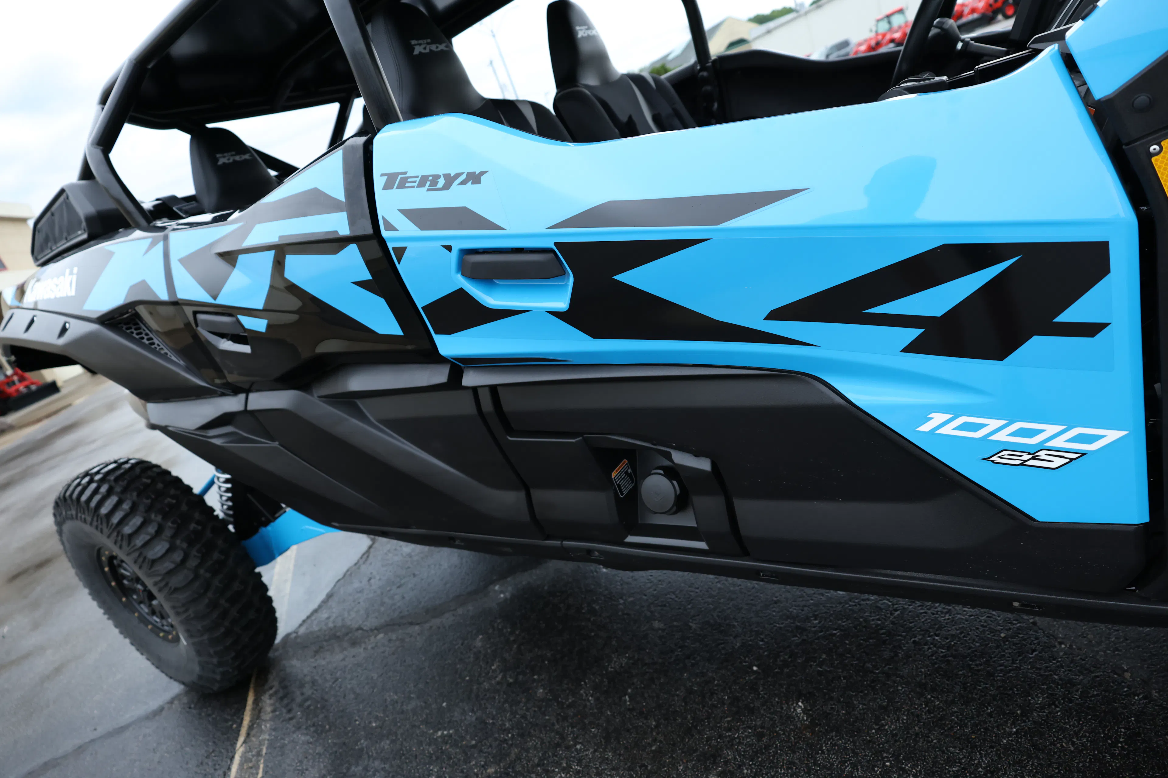 2026 Kawasaki Teryx KRX4 1000 door
