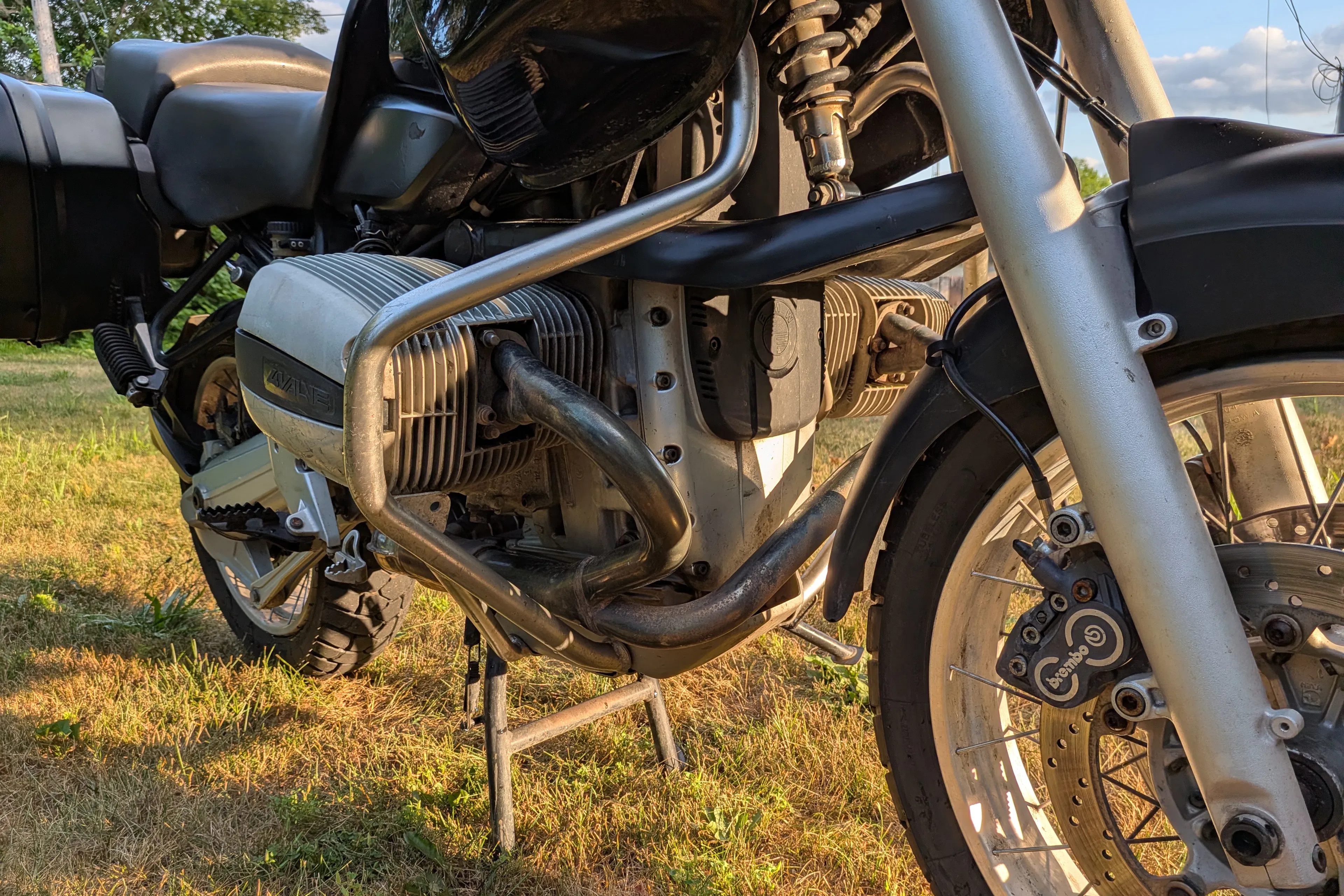 1996 BMW R1100GS right engine head