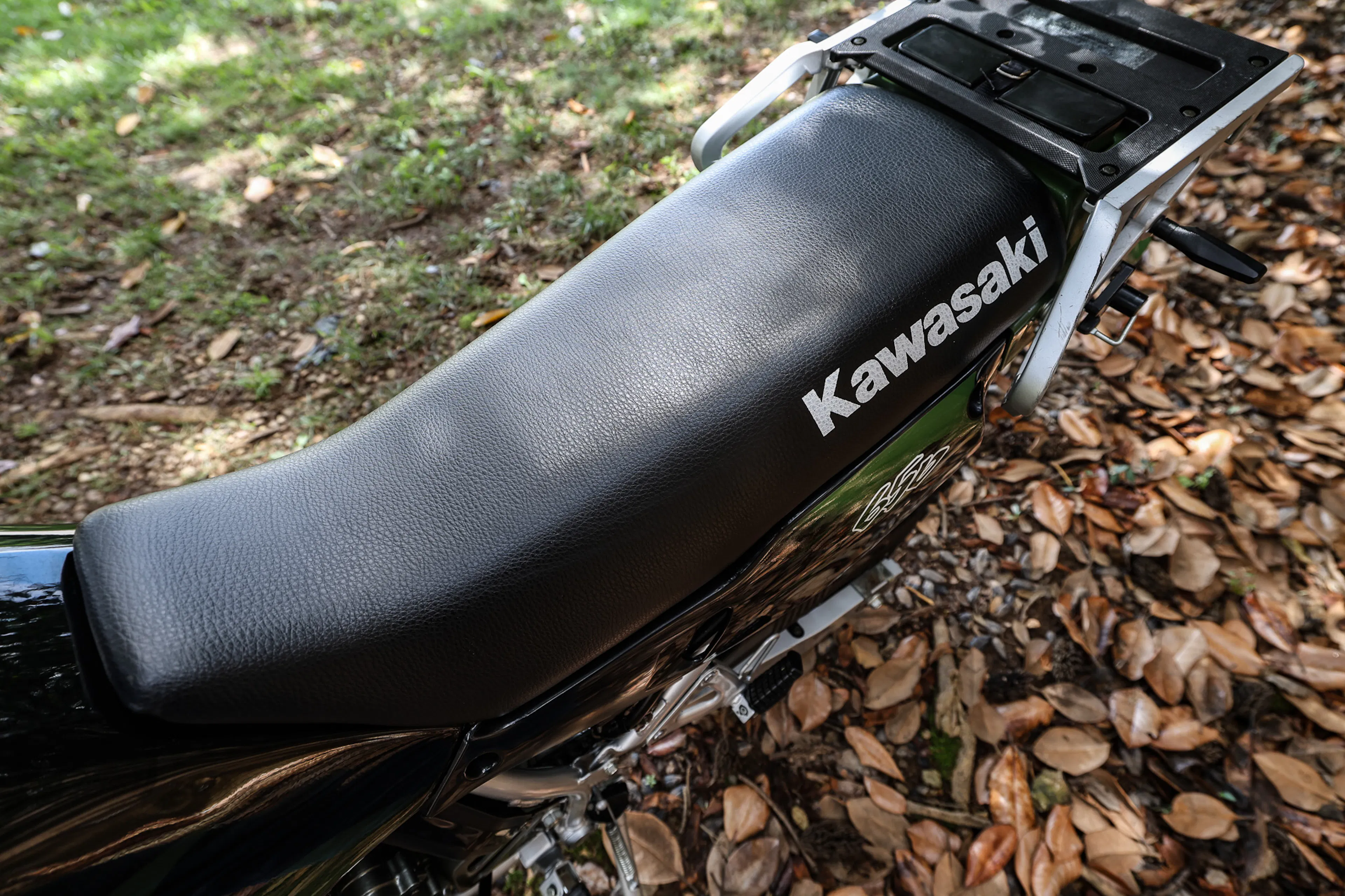 2003 Kawasaki KLR 650 seat