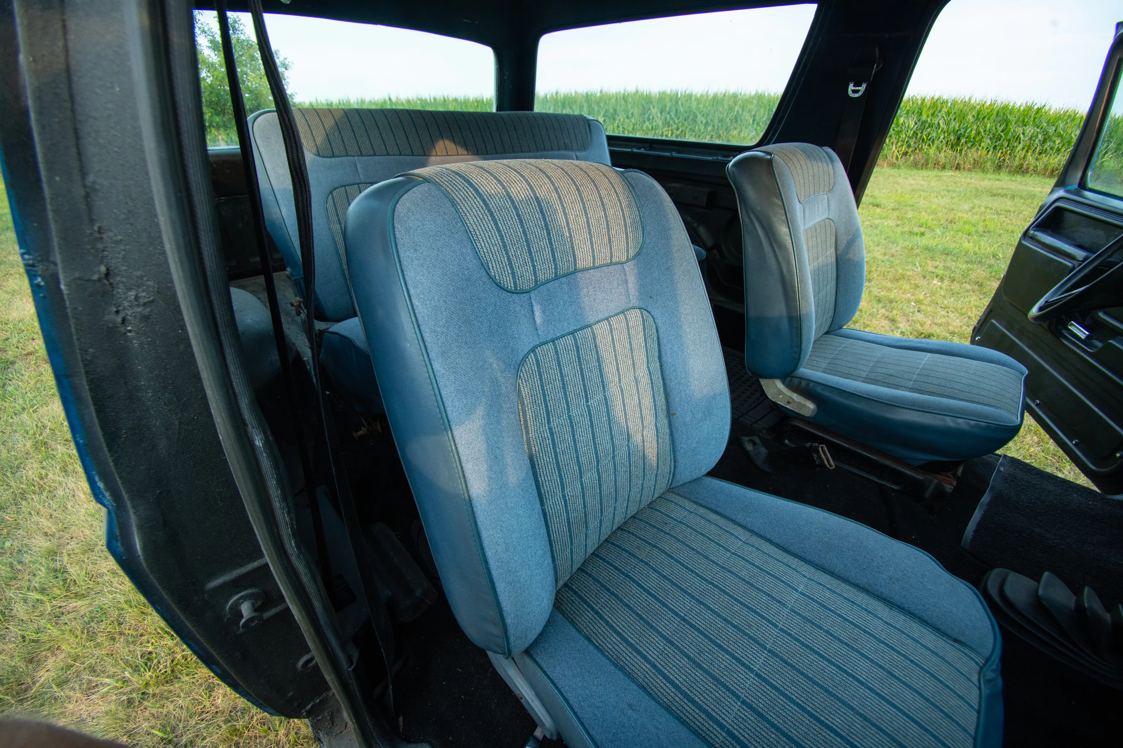 1985 Ford Bronco front passenger seat