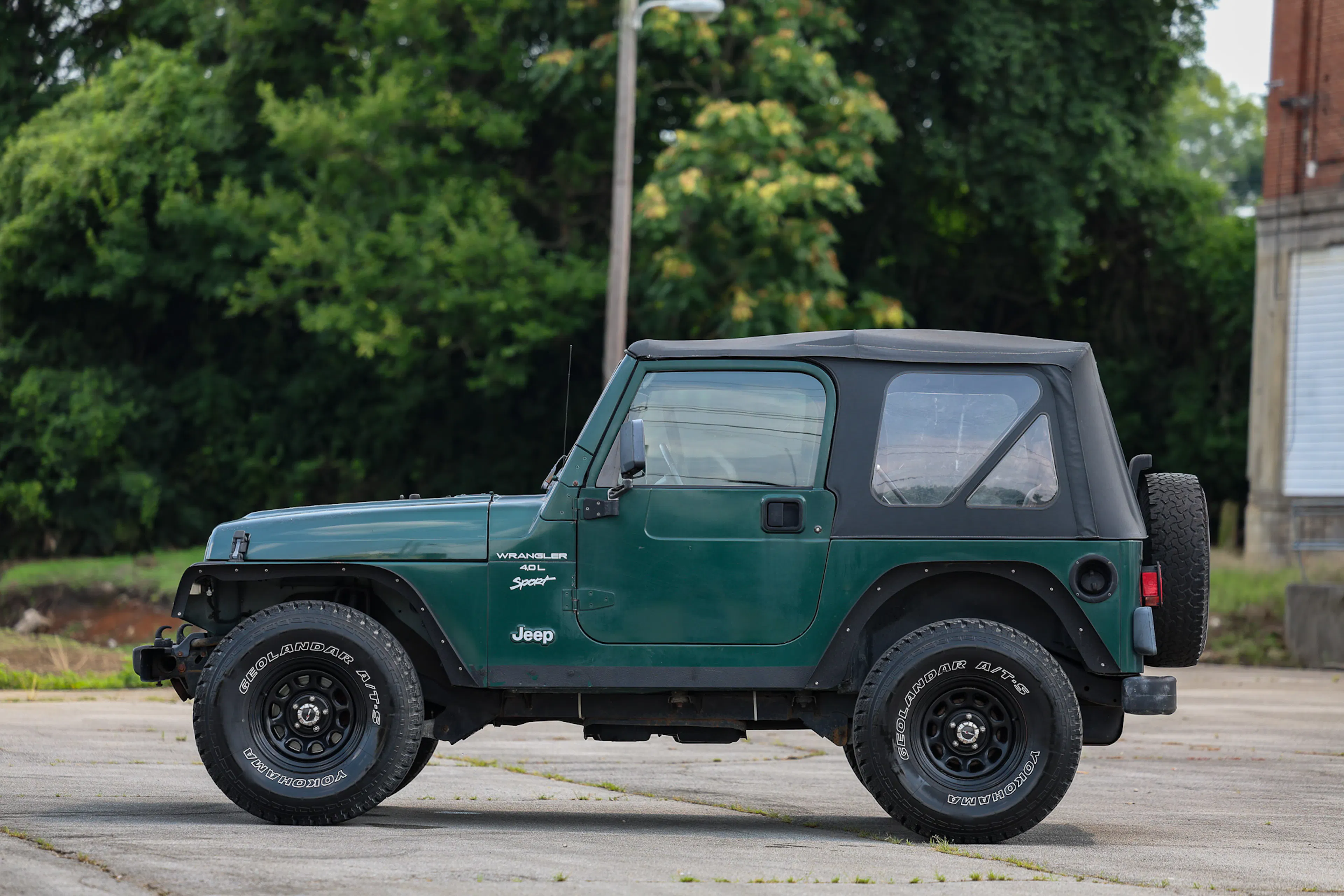 1999 Jeep Wrangler Sport driver side