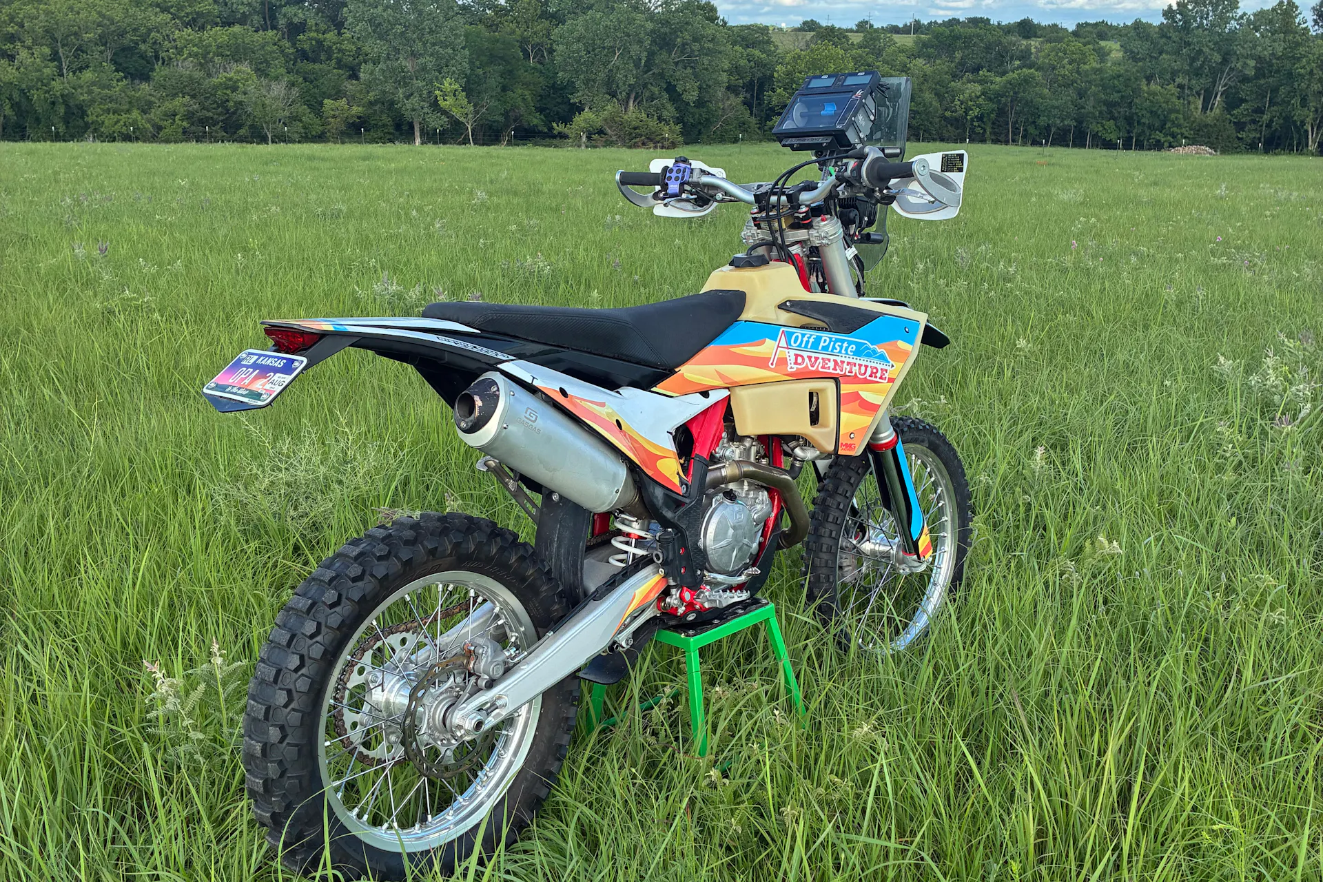 2024 GasGas ES500F right rear 3/4