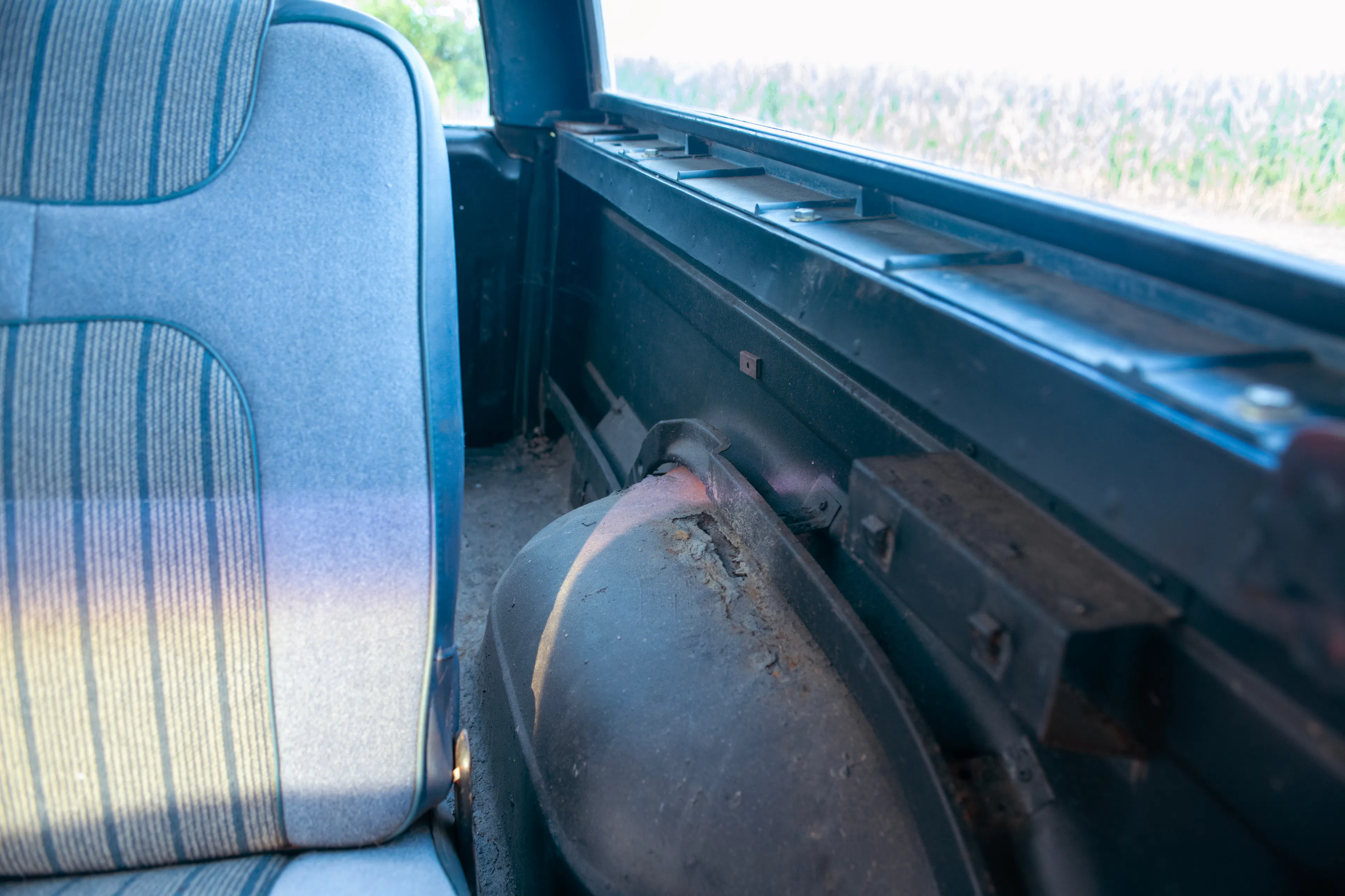 1985 Ford Bronco inside fender rust