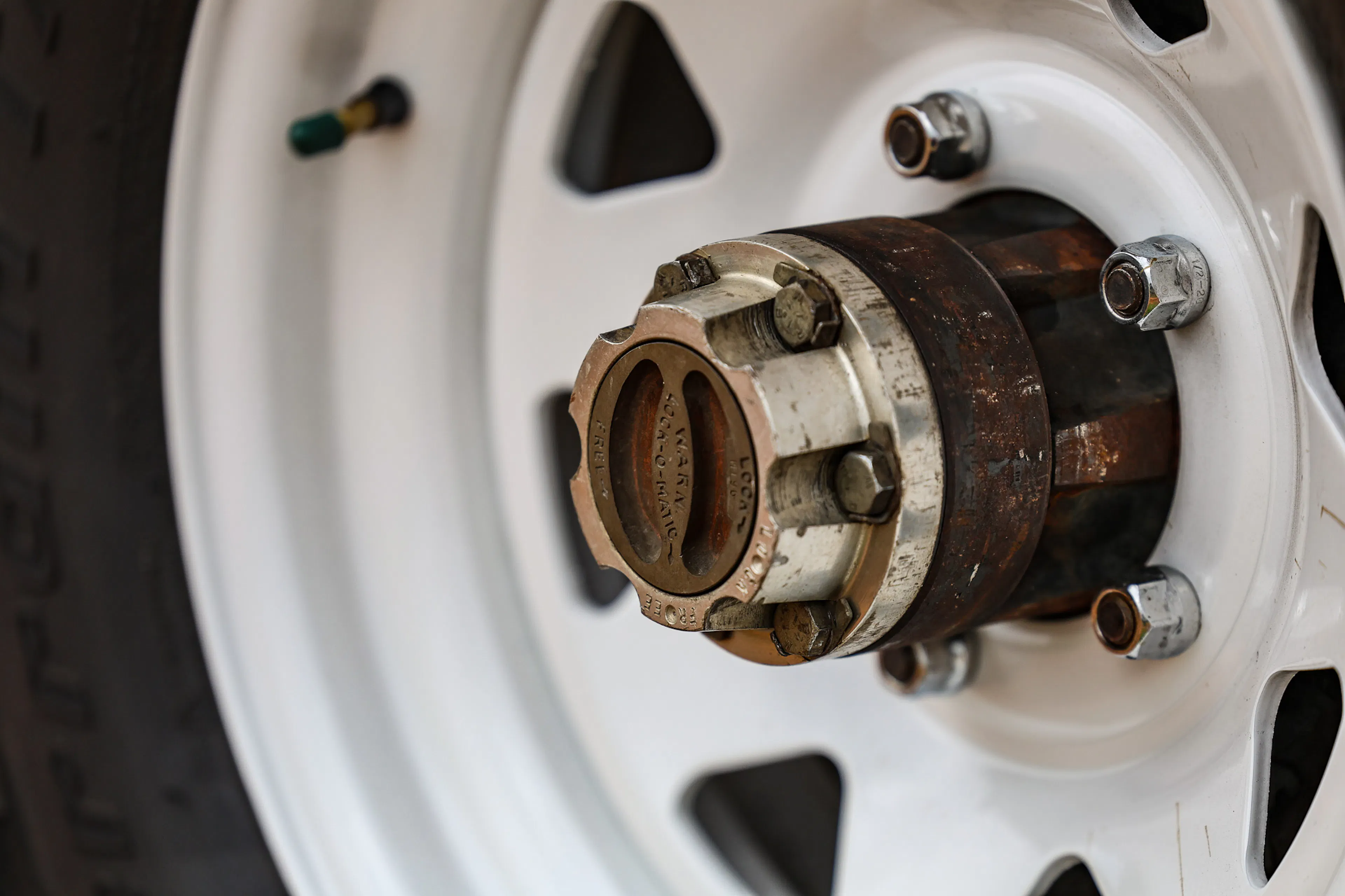 1973 Jeep CJ-5 Renegade passenger front hub