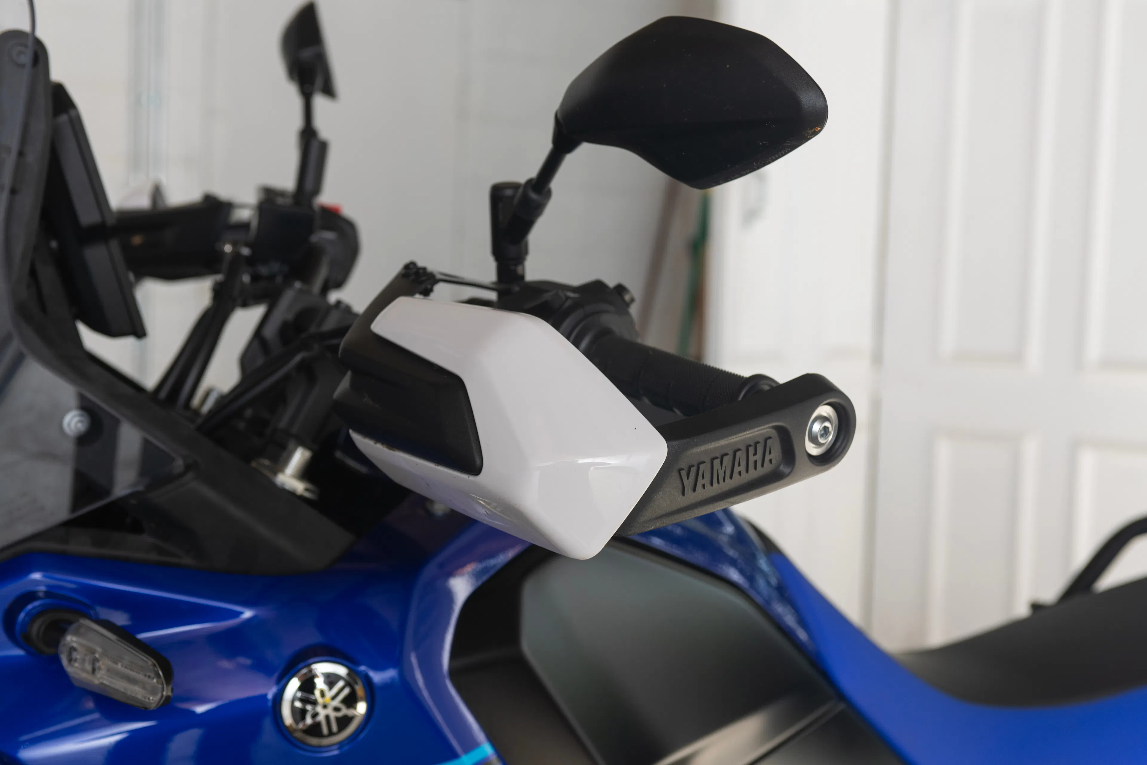 2025 Yamaha Tenere 700 left side front handguard