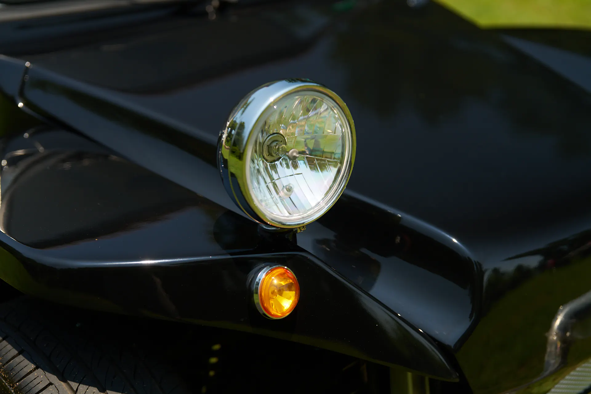 2022 Oreion Beach Buggy passenger headlight zoom out