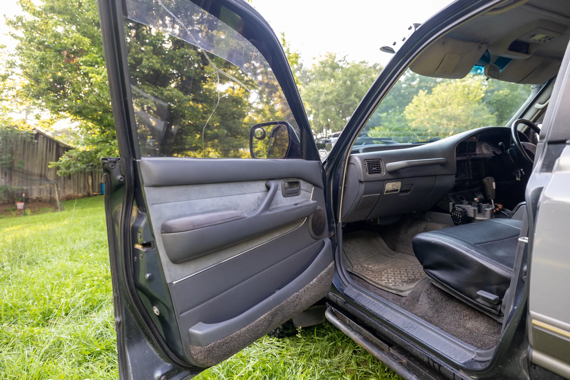 1990 Toyota Land Cruiser VX Limited passenger front door open
