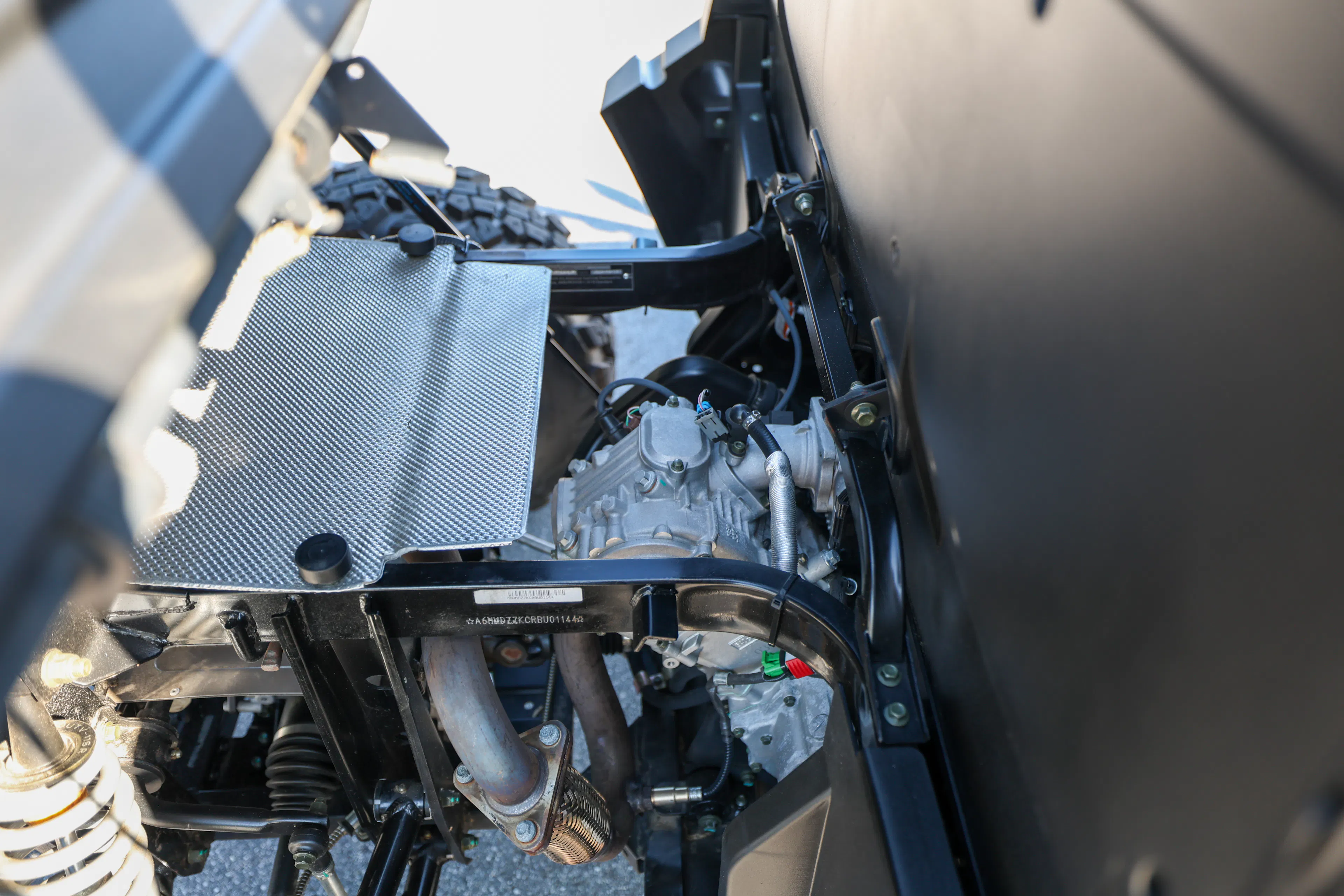 2024 Axis 550 engine passenger side