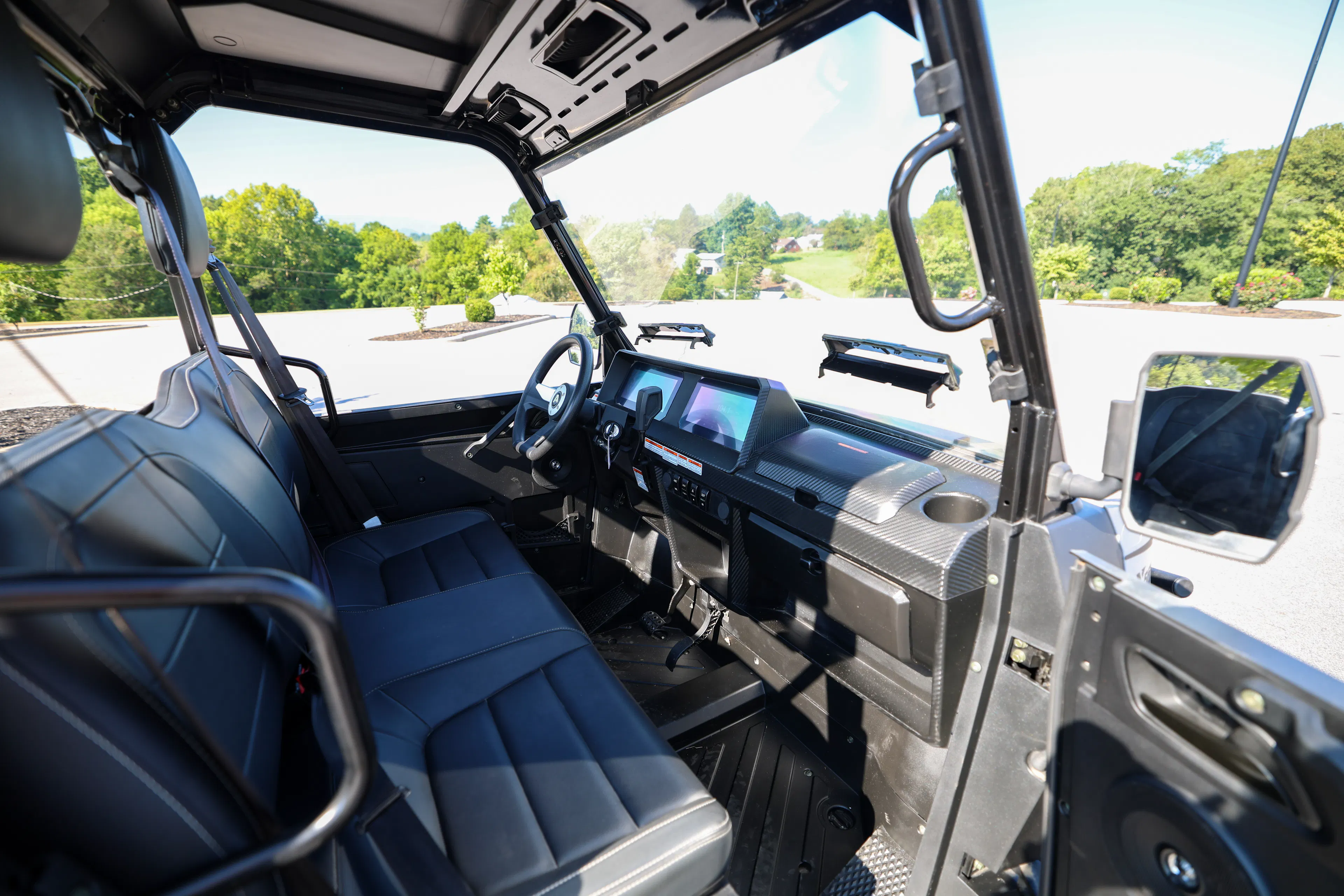 2024 Axis 550 pasenger side dash